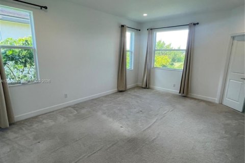 Townhouse in Lake Worth, Florida 3 bedrooms, 209.03 sq.m. № 2069663 - photo 23