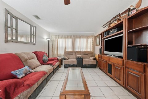 Villa ou maison à vendre à Geneva, Floride: 4 chambres, 176.51 m2 № 2235799 - photo 9