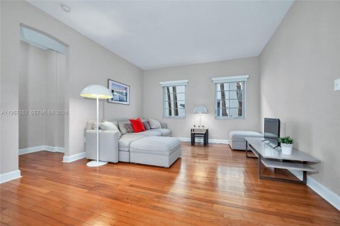 Квартира в Майами-Бич, Флорида 1 спальня, 58.81м2 № 2023425