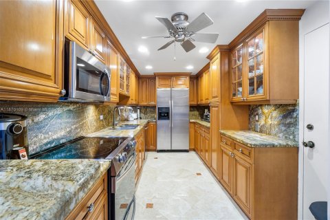 Condo in Boca Raton, Florida, 2 bedrooms  № 1920417 - photo 11