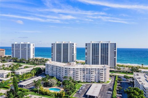Condo in Boca Raton, Florida, 2 bedrooms  № 1920417 - photo 19