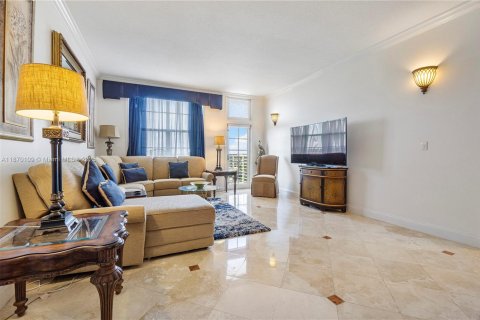 Condo in Boca Raton, Florida, 2 bedrooms  № 1920417 - photo 3