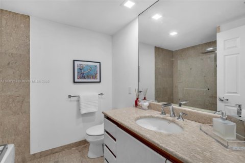 Condo in Miami, Florida, 2 bedrooms  № 1821872 - photo 28