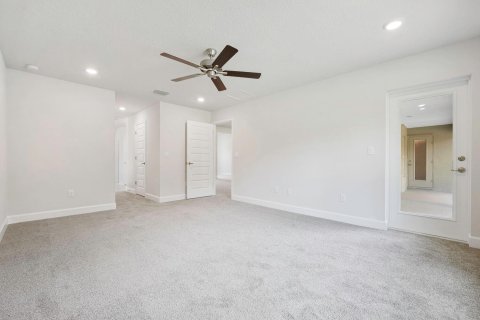 House in Port St. Lucie, Florida 4 bedrooms, 233 sq.m. № 2086984 - photo 13