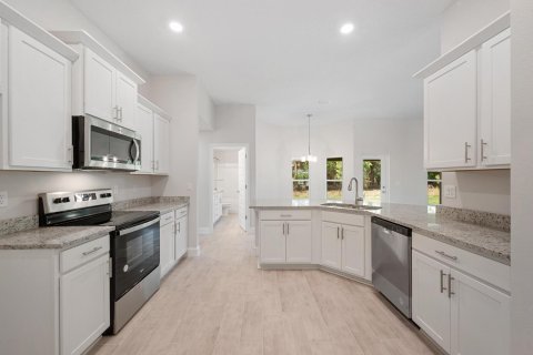 House in Port St. Lucie, Florida 4 bedrooms, 233 sq.m. № 2086984 - photo 5