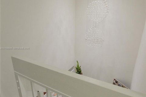 Condo in Doral, Florida, 2 bedrooms № 2417467 - photo 29