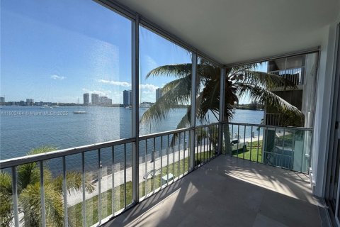 Снять в аренду кондоминиум в Авентура, Флорида 1 спальня, 71.35м2, № 1958029 - фото 16