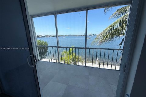 Снять в аренду кондоминиум в Авентура, Флорида 1 спальня, 71.35м2, № 1958029 - фото 18