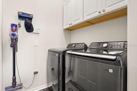 Casa en venta en Sanford, Florida, 5 dormitorios, 293.85 m2 № 2158025 - foto 8