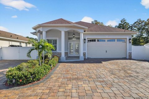Villa ou maison à Tampa, Floride 3 chambres, 190.26 m2 № 2233055