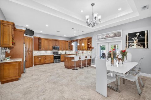 Casa en venta en Tampa, Florida, 3 dormitorios, 190.26 m2 № 2233055 - foto 23