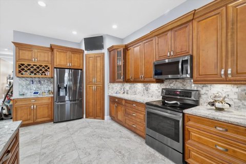 Casa en venta en Tampa, Florida, 3 dormitorios, 190.26 m2 № 2233055 - foto 20