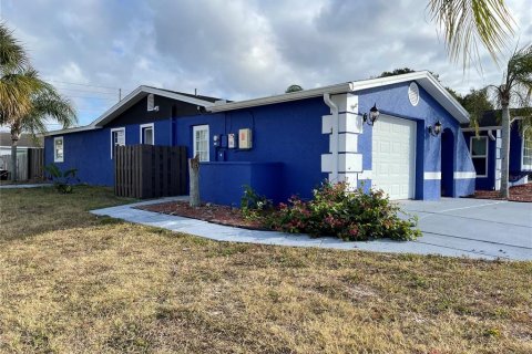 Casa en venta en New Port Richey, Florida, 4 dormitorios, 221.94 m2 № 1364670 - foto 27