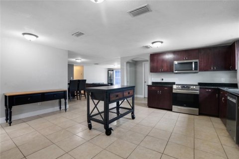 Casa en venta en New Port Richey, Florida, 4 dormitorios, 221.94 m2 № 1364670 - foto 8