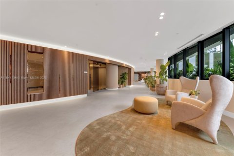 Condo in Miami, Florida, 2 bedrooms  № 1839599 - photo 6