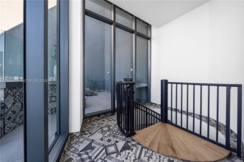 Condominio en venta en Miami, Florida, 4 dormitorios, 186.73 m2 № 2008941 - foto 29
