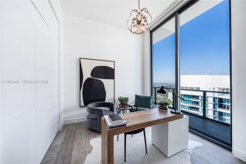 Condominio en venta en Miami, Florida, 4 dormitorios, 186.73 m2 № 2008941 - foto 23