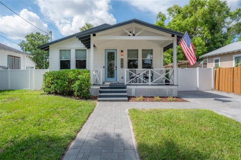 Villa ou maison à vendre à Tampa, Floride: 3 chambres, 132.66 m2 № 1825247 - photo 1