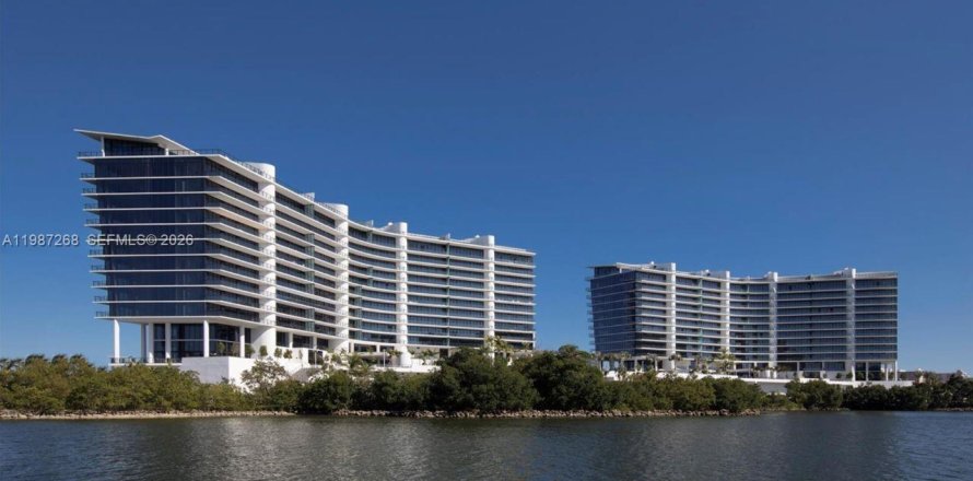 Кондоминиум с 4 спальнями в Авентура, Флорида № 2049680