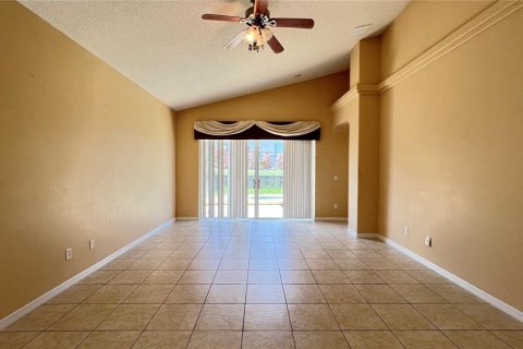 House in Clermont, Florida 4 bedrooms, 180.42 sq.m. № 2207896 - photo 20