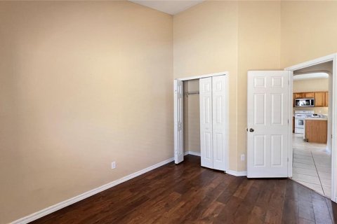 House in Clermont, Florida 4 bedrooms, 180.42 sq.m. № 2207896 - photo 25