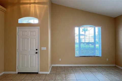 House in Clermont, Florida 4 bedrooms, 180.42 sq.m. № 2207896 - photo 5