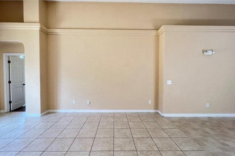 House in Clermont, Florida 4 bedrooms, 180.42 sq.m. № 2207896 - photo 19