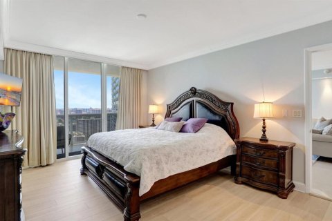 Copropriété à louer à Hallandale Beach, Floride: 3 chambres, 161 m2 № 2386831 - photo 19