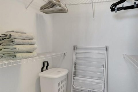 Copropriété à louer à Hallandale Beach, Floride: 3 chambres, 161 m2 № 2386831 - photo 26