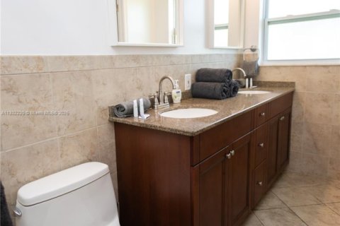 Снять в аренду виллу или дом в Дания-Бич, Флорида 5 спален, 185.8м2, № 1980587 - фото 27