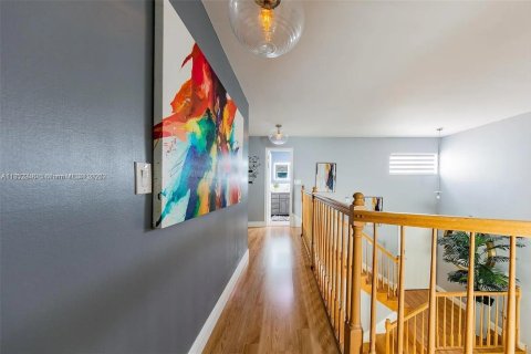 Townhouse in Miami, Florida 3 bedrooms, 170.94 sq.m. № 1859028 - photo 13