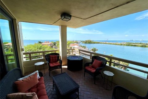 Copropriété à louer à Tampa, Floride: 2 chambres, 182.46 m2 № 1883089 - photo 9