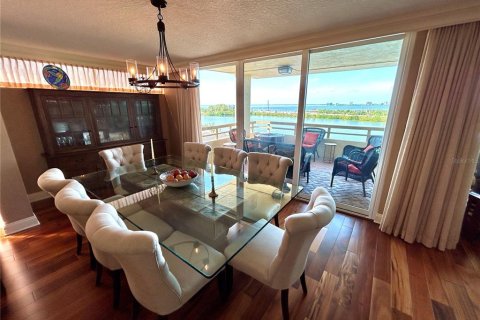 Condo in Tampa, Florida, 2 bedrooms  № 1883089 - photo 17