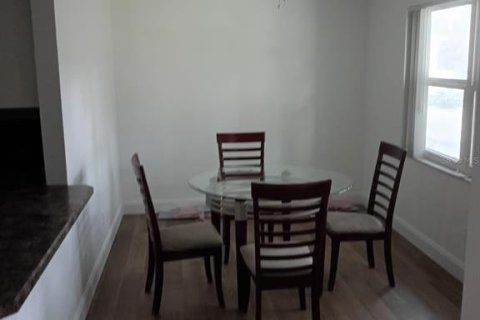 Copropriété à louer à Orlando, Floride: 2 chambres, 84.08 m2 № 2419973 - photo 3