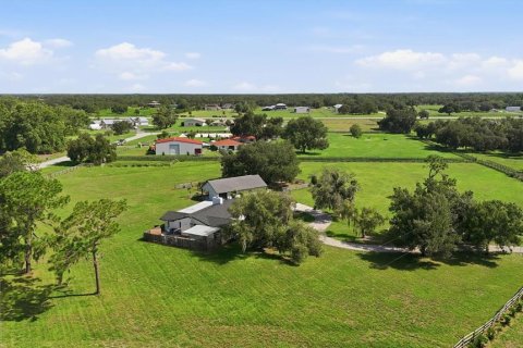 Villa ou maison à vendre à Sarasota, Floride: 3 chambres, 196.95 m2 № 2222896 - photo 8