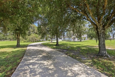 Villa ou maison à vendre à Sarasota, Floride: 3 chambres, 196.95 m2 № 2222896 - photo 4
