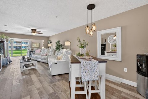 Copropriété à vendre à Welaka, Floride: 2 chambres, 108.51 m2 № 2142463 - photo 7