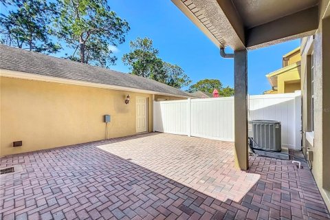 Townhouse in Windermere, Florida 3 bedrooms, 152.73 sq.m. № 1642525 - photo 29