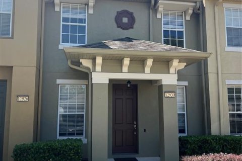Townhouse in Windermere, Florida 3 bedrooms, 152.73 sq.m. № 1642525 - photo 1