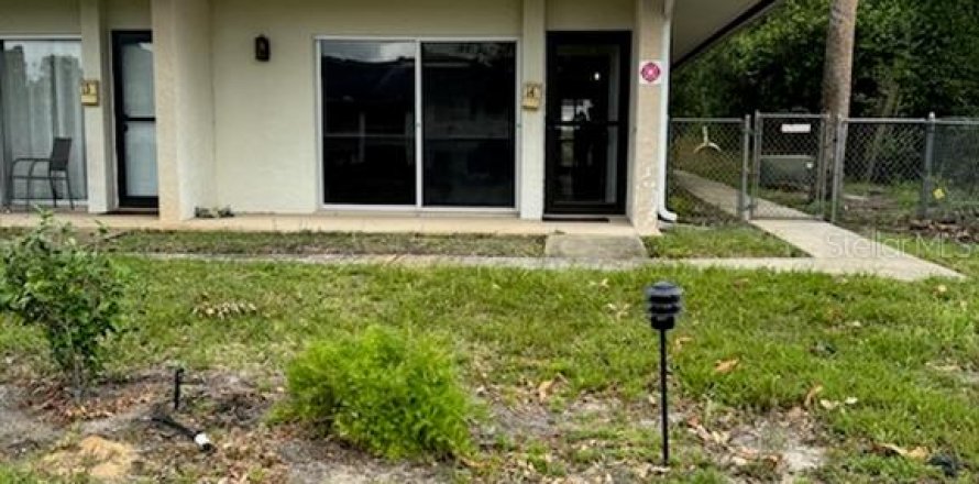 Condo in Lake Wales, Florida, 2 bedrooms  № 1733365