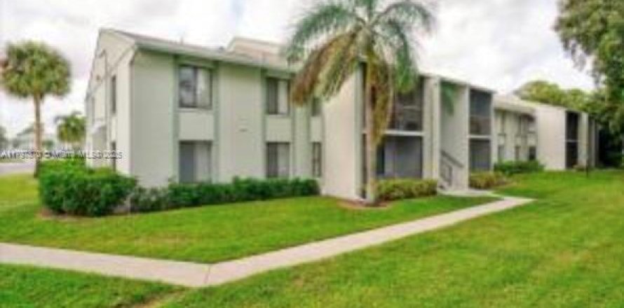 Condo in West Palm Beach, Florida, 2 bedrooms  № 1861981