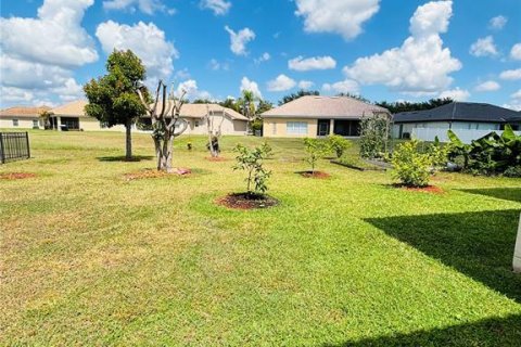 House in Kissimmee, Florida 4 bedrooms, 178.65 sq.m. № 2203099 - photo 9