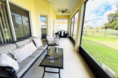 House in Kissimmee, Florida 4 bedrooms, 178.65 sq.m. № 2203099 - photo 8