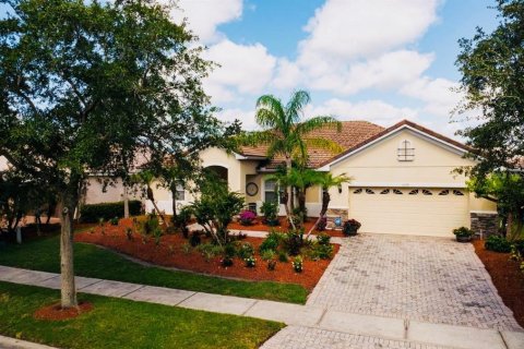 House in Kissimmee, Florida 4 bedrooms, 178.65 sq.m. № 2203099 - photo 10