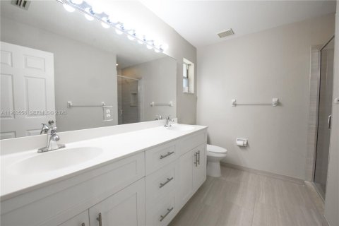 Casa en venta en Homestead, Florida, 3 dormitorios, 143.35 m2 № 2029875 - foto 13