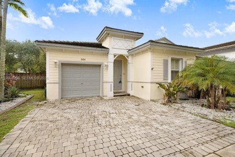 Villa ou maison à louer à Homestead, Floride: 3 chambres, 154.68 m2 № 2388041 - photo 7