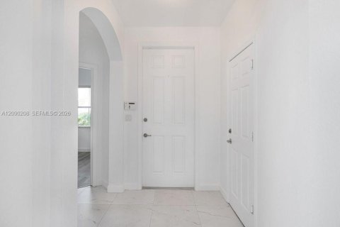 Villa ou maison à louer à Homestead, Floride: 3 chambres, 154.68 m2 № 2388041 - photo 21