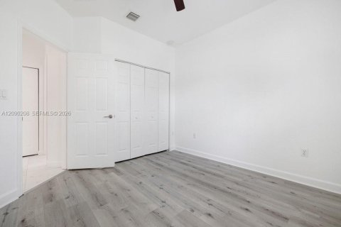 Villa ou maison à louer à Homestead, Floride: 3 chambres, 154.68 m2 № 2388041 - photo 19
