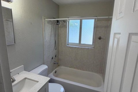 Apartment in West Palm Beach, Florida 2 bedrooms, 133.78 sq.m. № 2175603 - photo 4