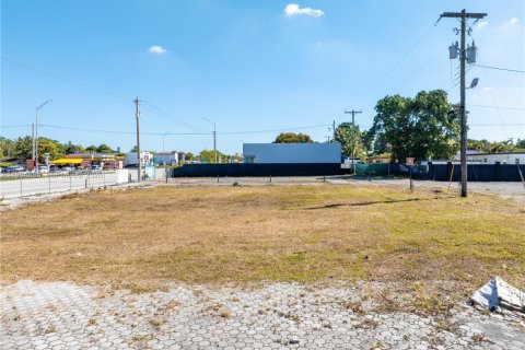 Commercial property in Miami, Florida № 2026147 - photo 10